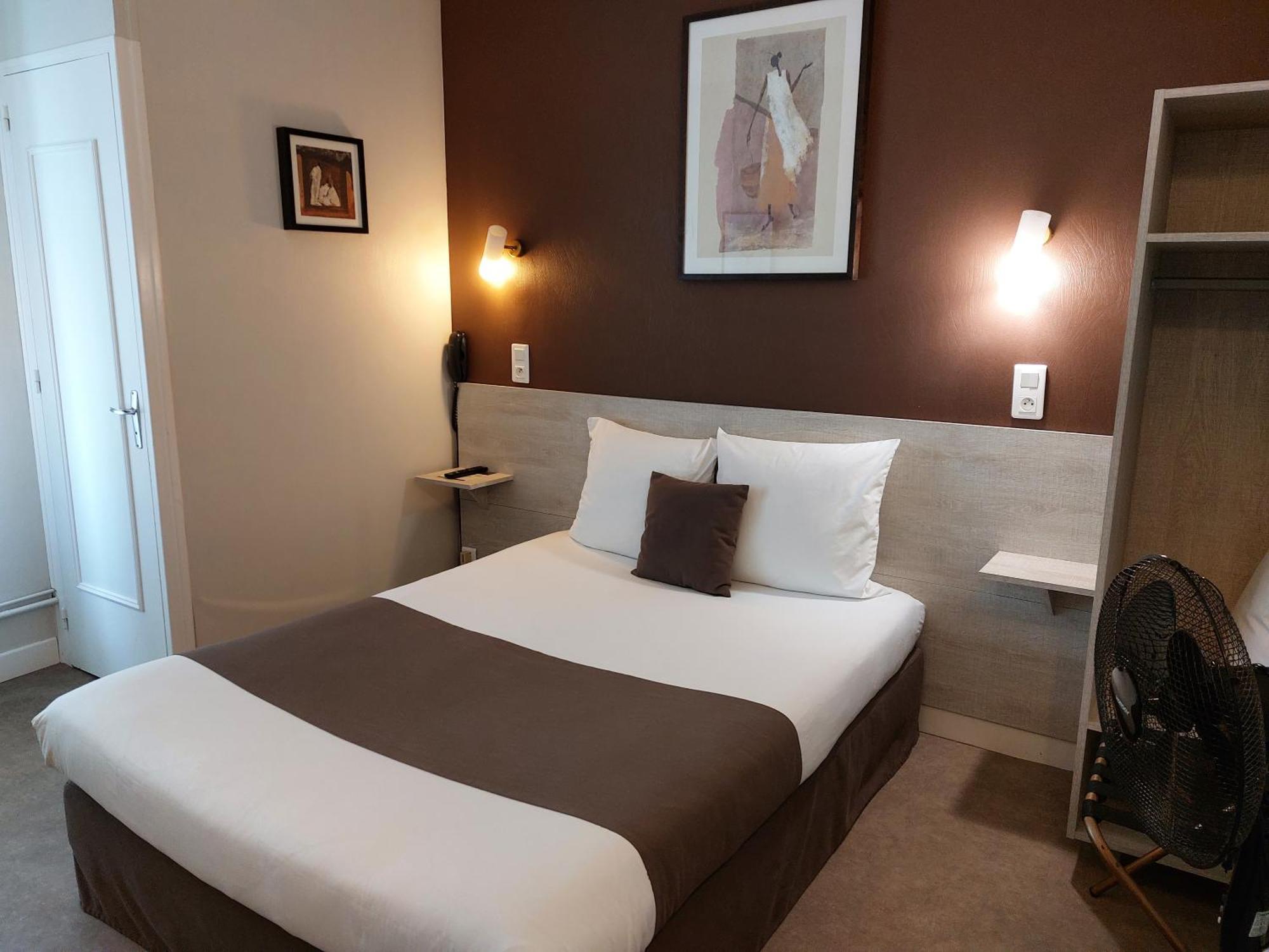Cit'Hotel L'Europe - Cholet Gare Exterior photo